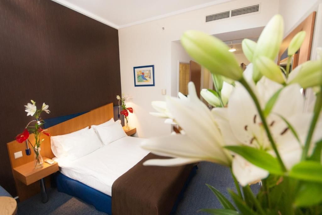 Отель BEST WESTERN Efekt Express Kraków Краков-50