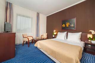 Отель BEST WESTERN Efekt Express Kraków Краков-2