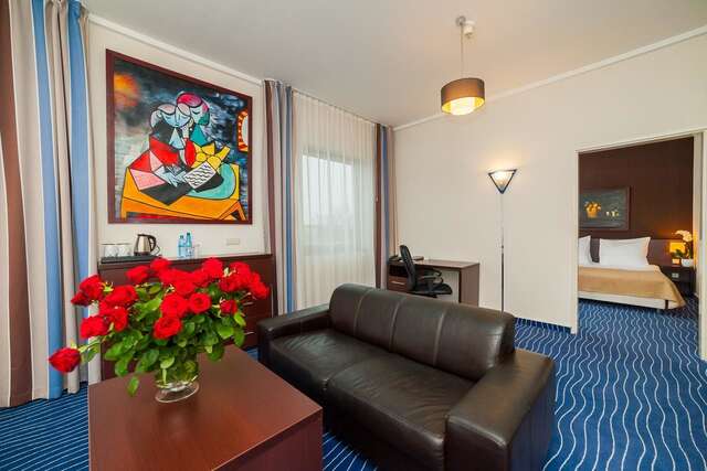 Отель BEST WESTERN Efekt Express Kraków Краков-19